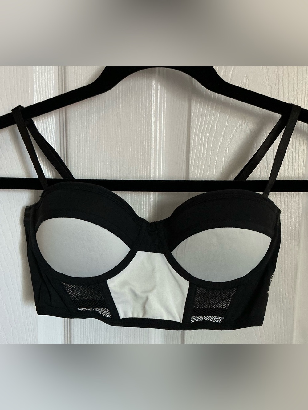Black+white balconette bra